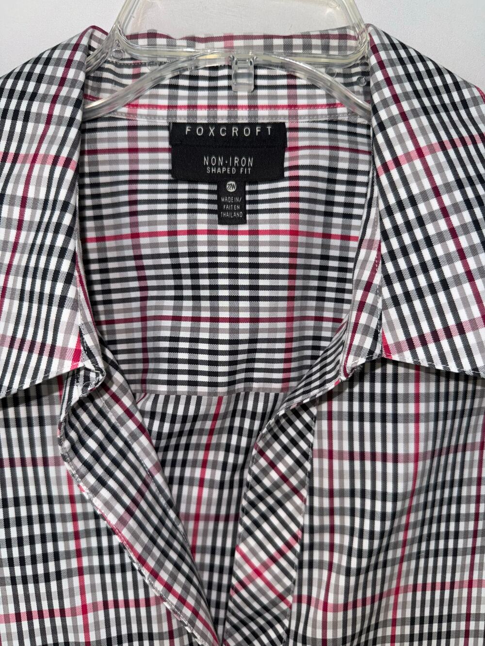 Foxcroft Non Iron Shaped Fit Women's 22W Plaid Striped NICELY SHAPED Blouse top